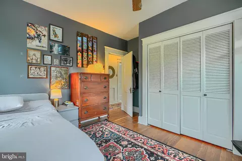 Bedroom - 3106 Parkside Dr, Baltimore, MD 21214 photo 6 of 8