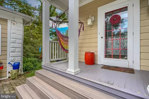 Exterior - 3106 Parkside Dr, Baltimore, MD 21214 photo 12 of 17