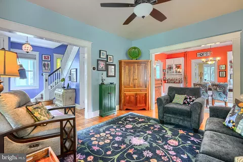 Living - 3106 Parkside Dr, Baltimore, MD 21214 photo 4 of 4