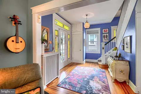 Entry Way - 3106 Parkside Dr, Baltimore, MD 21214 photo 1 of 6