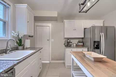 Kitchen - 5313 Tramore Rd, Baltimore, MD 21214 photo 3 of 6