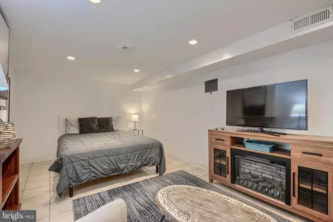 Bedroom - 5313 Tramore Rd, Baltimore, MD 21214 photo 10 of 11