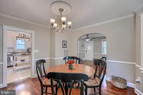 Dining - 5313 Tramore Rd, Baltimore, MD 21214 photo 2 of 3