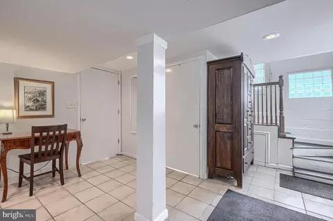 Entry Way - 5313 Tramore Rd, Baltimore, MD 21214 photo 3 of 3