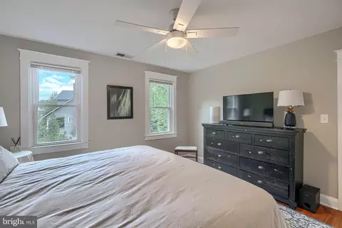 Bedroom - 5313 Tramore Rd, Baltimore, MD 21214 photo 2 of 11