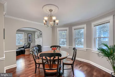 Dining - 5313 Tramore Rd, Baltimore, MD 21214 photo 3 of 3
