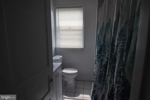 Entry Way - 1901 Deering Ave, Baltimore, MD 21230 photo 1 of 2