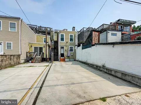 Exterior - 2021 E Lombard St, Baltimore, MD 21231 photo 4 of 7