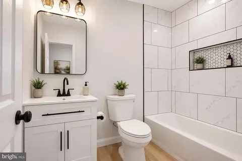 Bath - 744 Bartlett Ave, Baltimore, MD 21218 photo 3 of 3