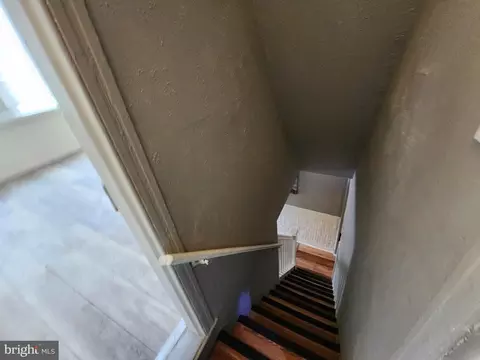 Entry Way - 3336 Frederick Ave, Baltimore, MD 21229 photo 2 of 8