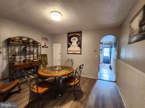Entry Way - 3336 Frederick Ave, Baltimore, MD 21229 photo 1 of 8