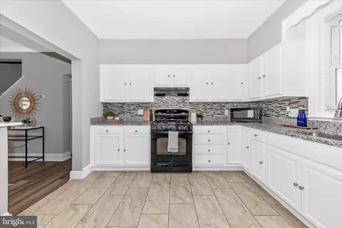 2905 Goodwood Rd, Baltimore, MD 21214