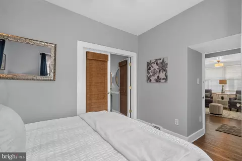 Bedroom - 826 Cedarcroft Rd, Baltimore, MD 21212 photo 2 of 4