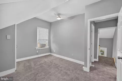 Entry Way - 826 Cedarcroft Rd, Baltimore, MD 21212 photo 3 of 3
