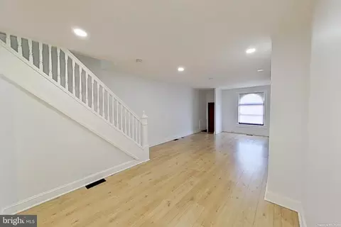 Living - 1129 W Ostend St, Baltimore, MD 21230 photo 4 of 5