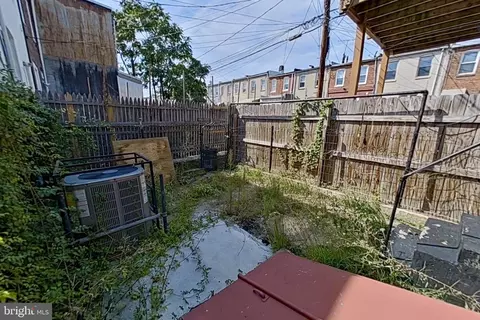 Exterior - 1129 W Ostend St, Baltimore, MD 21230 photo 2 of 2