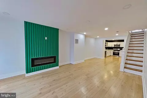 Living - 1129 W Ostend St, Baltimore, MD 21230 photo 1 of 5