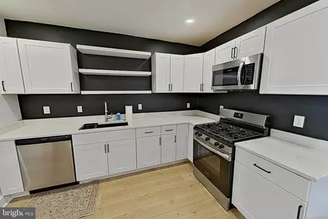 Kitchen - 1129 W Ostend St, Baltimore, MD 21230 photo 1 of 1