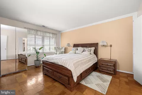 Bedroom - 11 Hamill Rd #11E, Baltimore, MD 21210 photo 1 of 6