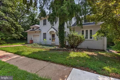 Exterior - 511 Thornfield Rd, Baltimore, MD 21229 photo 3 of 6