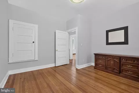 Bedroom - 511 Thornfield Rd, Baltimore, MD 21229 photo 3 of 4
