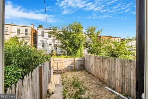 Exterior - 2231 Orem Ave, Baltimore, MD 21217 photo 2 of 5