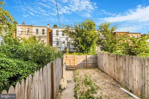 Exterior - 2231 Orem Ave, Baltimore, MD 21217 photo 1 of 5