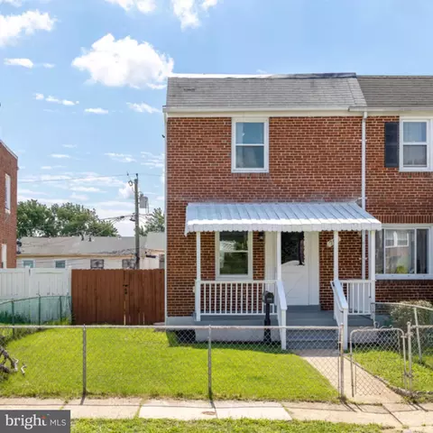 Exterior - 701 Roundview Rd, Baltimore, MD 21225 photo 1 of 7