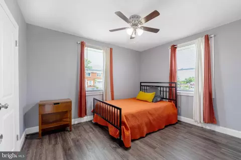 Bedroom - 701 Roundview Rd, Baltimore, MD 21225 photo 4 of 5