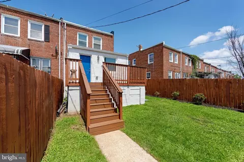 Exterior - 701 Roundview Rd, Baltimore, MD 21225 photo 5 of 7