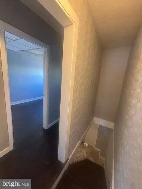 Entry Way - 1602 Cereal St, Baltimore City, MD 21226 photo 5 of 7