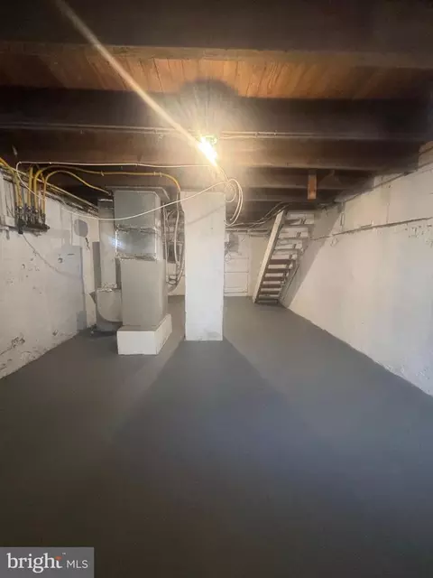 Entry Way - 1602 Cereal St, Baltimore City, MD 21226 photo 6 of 7