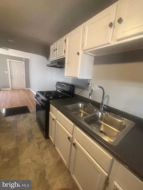 Entry Way - 1602 Cereal St, Baltimore City, MD 21226 photo 1 of 7