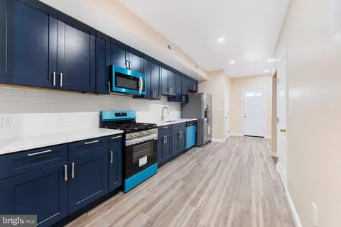 Entry Way - 3802 Old Frederick Rd, Baltimore, MD 21229 photo 3 of 7