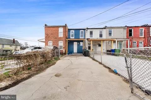 Exterior - 3802 Old Frederick Rd, Baltimore, MD 21229 photo 1 of 3