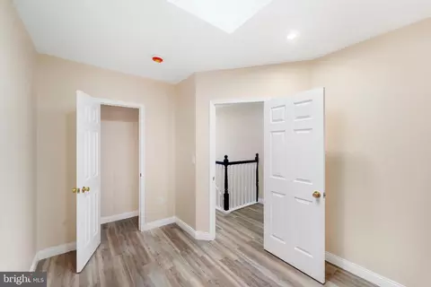 Entry Way - 3802 Old Frederick Rd, Baltimore, MD 21229 photo 5 of 7