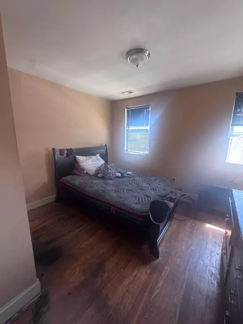 Bedroom - 4818 Greencrest Rd, Baltimore, MD 21206 photo 1 of 2
