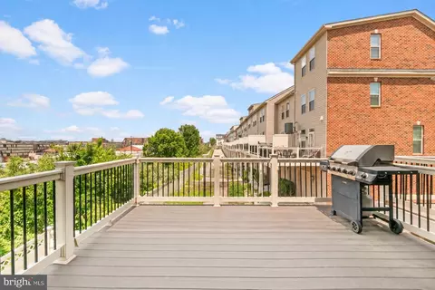 Exterior - 968 S Macon St, Baltimore, MD 21224 photo 1 of 3