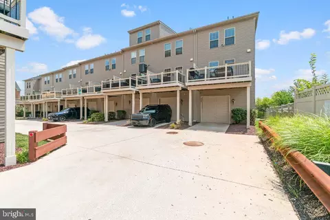 Exterior - 968 S Macon St, Baltimore, MD 21224 photo 2 of 3
