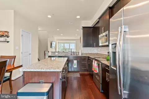 Kitchen - 968 S Macon St, Baltimore, MD 21224 photo 3 of 4