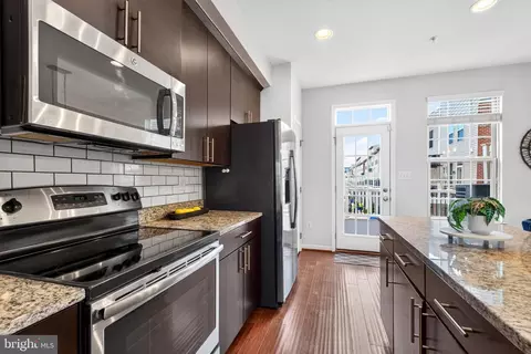 Kitchen - 968 S Macon St, Baltimore, MD 21224 photo 3 of 8