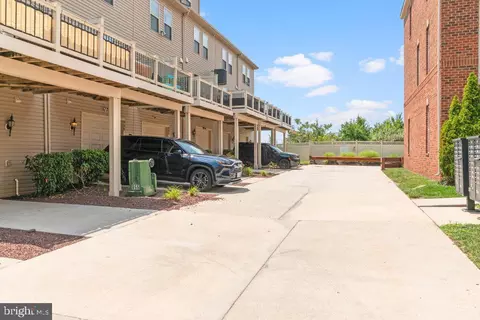 Exterior - 968 S Macon St, Baltimore, MD 21224 photo 3 of 3