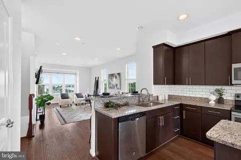 Kitchen - 968 S Macon St, Baltimore, MD 21224 photo 5 of 8
