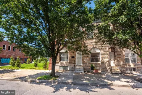 Exterior - 2316 E Madison St, Baltimore, MD 21205 photo 5 of 5