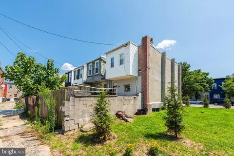 Exterior - 2316 E Madison St, Baltimore, MD 21205 photo 4 of 5