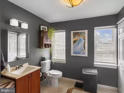 Bath - 1913 Eastern Ave, Baltimore, MD 21231 photo 1 of 1