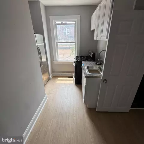 Entry Way - 4158 Eierman Ave, Baltimore, MD 21206 photo 2 of 5