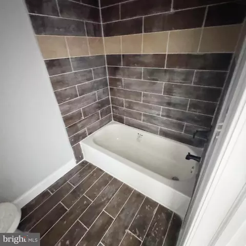 Entry Way - 4158 Eierman Ave, Baltimore, MD 21206 photo 3 of 5
