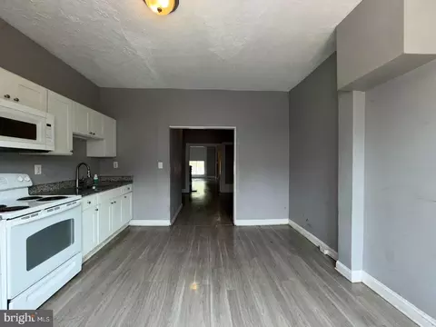 Entry Way - 3227 E Baltimore St, Baltimore, MD 21224 photo 6 of 15