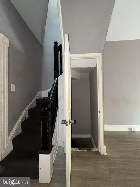 Entry Way - 3227 E Baltimore St, Baltimore, MD 21224 photo 14 of 15